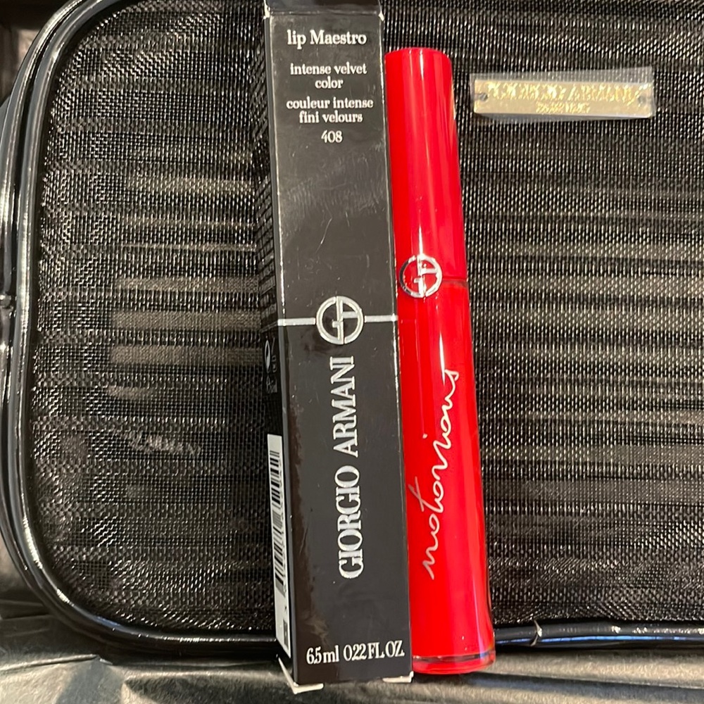 [FREE] Giorgio Armani intense velvet lip color w/ makeup case